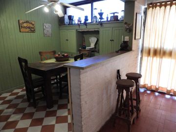 VENTA CASA 5 AMBIENTES ITUZAINGO NORTE