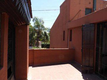 VENTA CASA 5 AMBIENTES ITUZAINGO NORTE