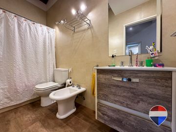 VENTA CASA EN CANNING REFACCIONADA A NUEVA