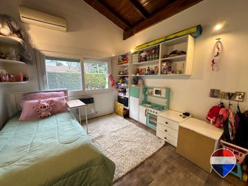 VENTA CASA EN CANNING REFACCIONADA A NUEVA