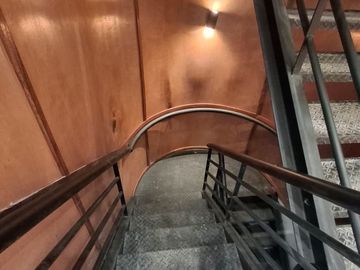 Venta local 390 mts2 en Punta Chica Victoria