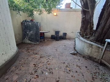 Venta local 390 mts2 en Punta Chica Victoria