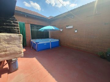 VENTA GALPON Y PH 3 AMBIENTES LOMAS DE ZAMORA