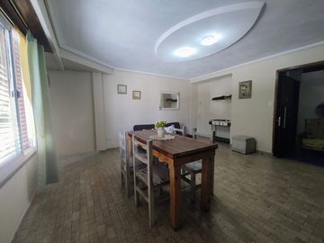 VENTA GALPON Y PH 3 AMBIENTES LOMAS DE ZAMORA