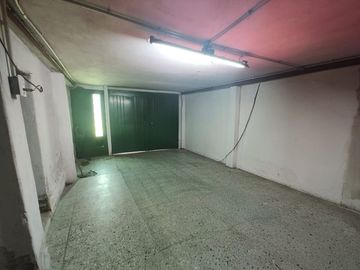 VENTA GALPON Y PH 3 AMBIENTES LOMAS DE ZAMORA