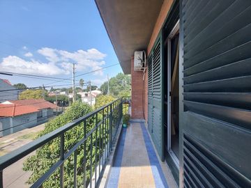 VENTA GALPON Y PH 3 AMBIENTES LOMAS DE ZAMORA