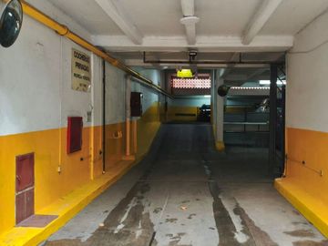 COCHERA FIJA Y CUBIERTA EN VENTA BELGRANO COLEGIAL