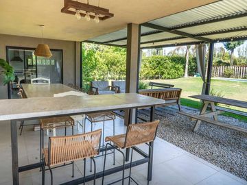 VENTA CASA 5amb B. SAN ISIDRO LABRADOR,DIQUE LUJAN