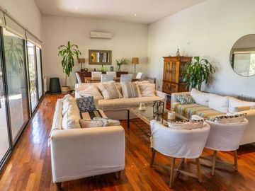VENTA CASA 5amb B. SAN ISIDRO LABRADOR,DIQUE LUJAN