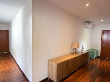 VENTA CASA 5amb B. SAN ISIDRO LABRADOR,DIQUE LUJAN
