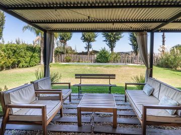 VENTA CASA 5amb B. SAN ISIDRO LABRADOR,DIQUE LUJAN