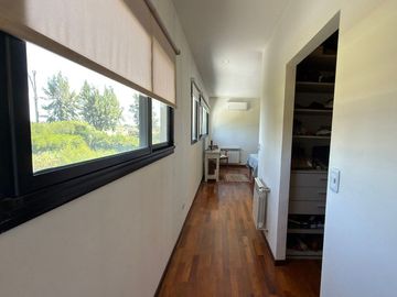 VENTA CASA 5amb B. SAN ISIDRO LABRADOR,DIQUE LUJAN