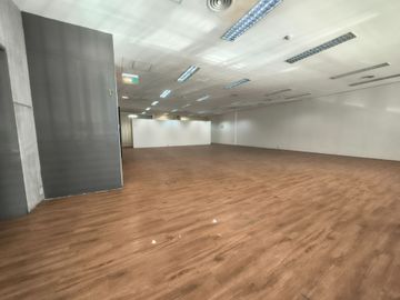 ALQUILER EDIFICIO ENTERO MULTIUSO EXC UBICACION