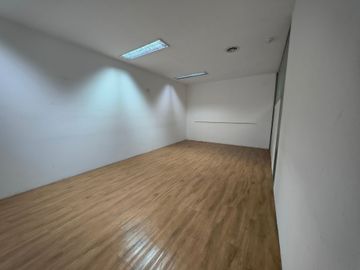 ALQUILER EDIFICIO ENTERO MULTIUSO EXC UBICACION