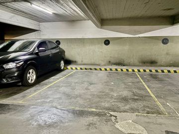 VENTA COCHERA  VILLA CRESPO GRAN UBICACIÓN PISO 1°