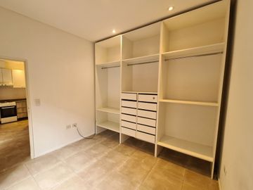 MODERNO PH 2 AMBIENTES CON PATIO APTO PROFESIONAL