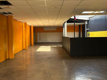 Local comercial en arriendo  en INDEPENDENCIA