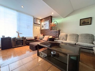 VENTA CASA 4 AMB EN FLORES CON COCHERA Y JARDIN