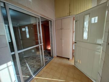 CASA T/CHALET DE 3 DORM. COCHERA, PATIO, QUINCHO