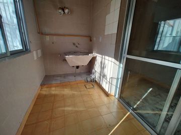 CASA T/CHALET DE 3 DORM. COCHERA, PATIO, QUINCHO