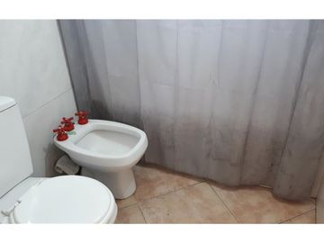 VENTA LOCAL O DEPOSITO CON VIVIENDA VILLA ADELINA