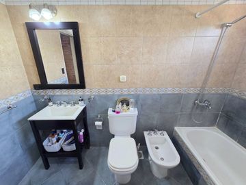 Chalet en Country Bco. Provincia | Pileta y Parque