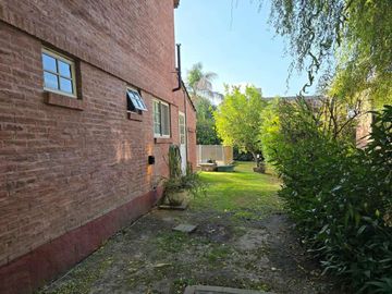 Chalet en Country Bco. Provincia | Pileta y Parque