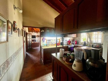 PADUA: VENTA PROPIEDAD C LOCAL, DEPOSITO Y PH 3AMB