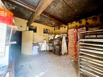 PADUA: VENTA PROPIEDAD C LOCAL, DEPOSITO Y PH 3AMB
