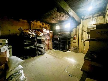 PADUA: VENTA PROPIEDAD C LOCAL, DEPOSITO Y PH 3AMB