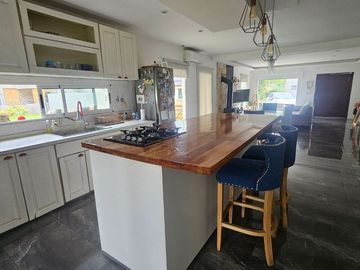 VENTA CASA 4 AMB PILETA ALVAREZ DEL BOSQUE MORENO
