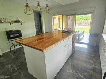 VENTA CASA 4 AMB PILETA ALVAREZ DEL BOSQUE MORENO