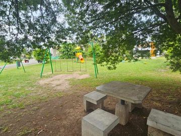 VENTA CASA 4 AMB PILETA ALVAREZ DEL BOSQUE MORENO