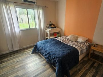 VENTA CASA 4 AMB PILETA ALVAREZ DEL BOSQUE MORENO