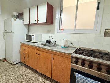 ALQUILER DEPARTAMENTO DE 2 AMBIENTES CON BALCON