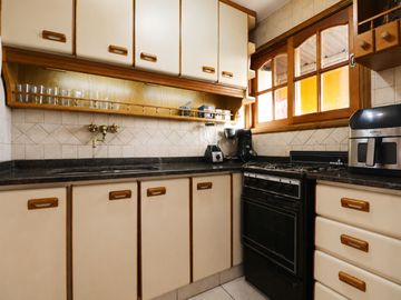 Venta  Dpto 3 Amb con Balcón Terraza en Flores