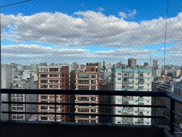 DEPTO 4 AMBIENTES PISO ALTO 2 COCHERAS EXCELENTE
