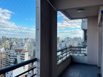 DEPTO 4 AMBIENTES PISO ALTO 2 COCHERAS EXCELENTE