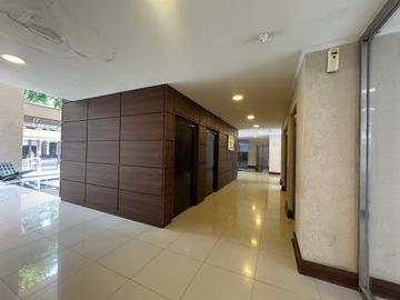 DEPTO 4 AMBIENTES PISO ALTO 2 COCHERAS EXCELENTE