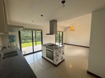 ALQUILER CASA MARIA EUGENIA RESIDENCE AND VILLAGE
