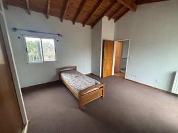ALQUILER CASA 6 AMB BARRIO PRIVADO ST MATTHEWS