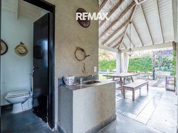Venta casa 5 dorm Ayres de Pilar al Parque Central