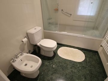 CASA EN VENTA, ALTOS DE PILAR. PILAR