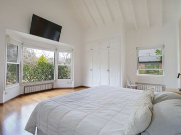 CASA EN VENTA, ALTOS DE PILAR. PILAR