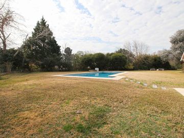 CASA EN VENTA, ALTOS DE PILAR. PILAR
