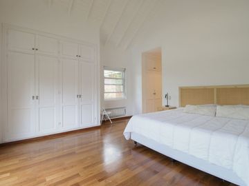 CASA EN VENTA, ALTOS DE PILAR. PILAR
