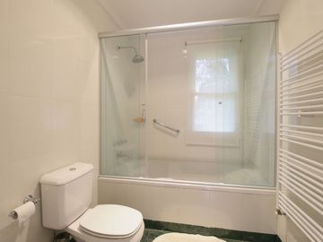CASA EN VENTA, ALTOS DE PILAR. PILAR