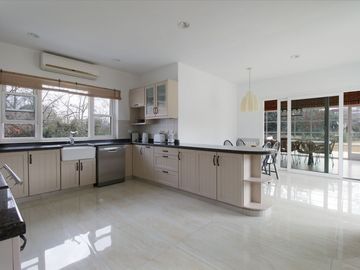 CASA EN VENTA, ALTOS DE PILAR. PILAR