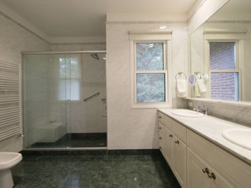 CASA EN VENTA, ALTOS DE PILAR. PILAR