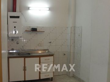 VENTA 7 DEPTOS CON LOCAL Y COCHERAS -SAN ANDRÉS